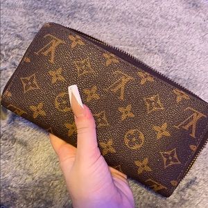 Louie wallet